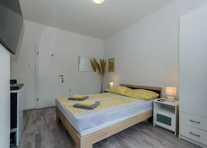 Bartz * Jelsa (Hvar)